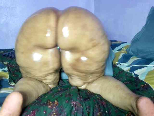 Big-Ass-Wilma webcam