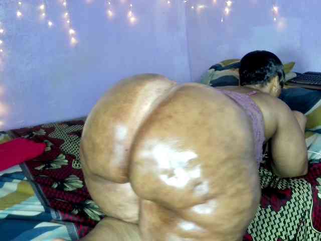 Big-Ass-Wilma webcam