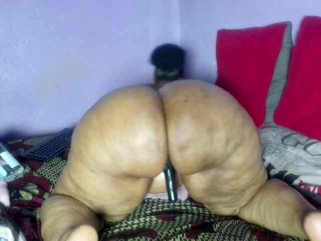 Big-Ass-Wilma webcam