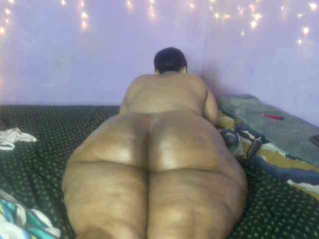 Big-Ass-Wilma webcam