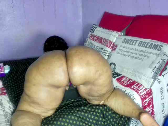 Big-Ass-Wilma webcam