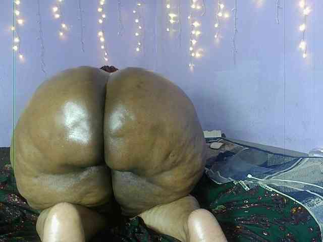 Big-Ass-Wilma webcam