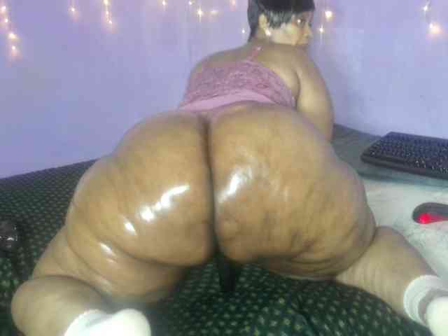 Big-Ass-Wilma webcam