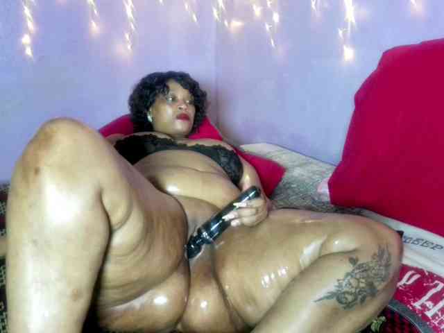 Big-Ass-Wilma webcam