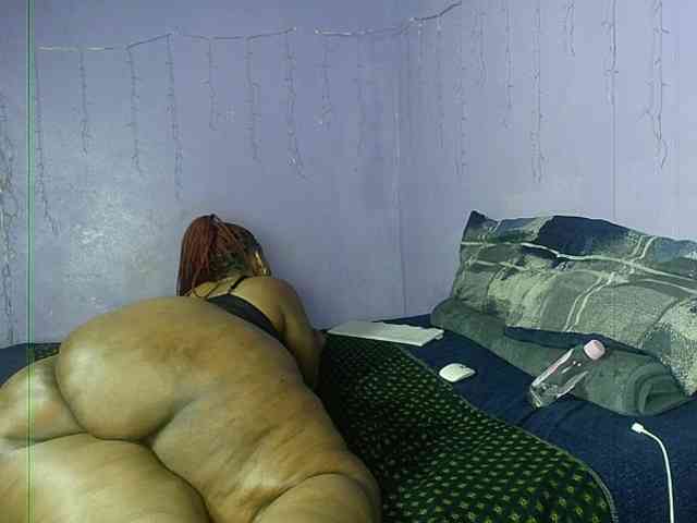 Big-Ass-Wilma webcam