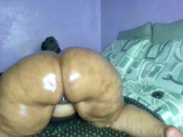 Big-Ass-Wilma webcam