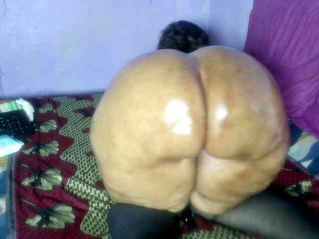 Big-Ass-Wilma webcam