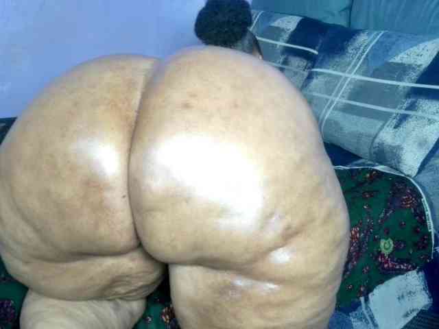 Big-Ass-Wilma webcam