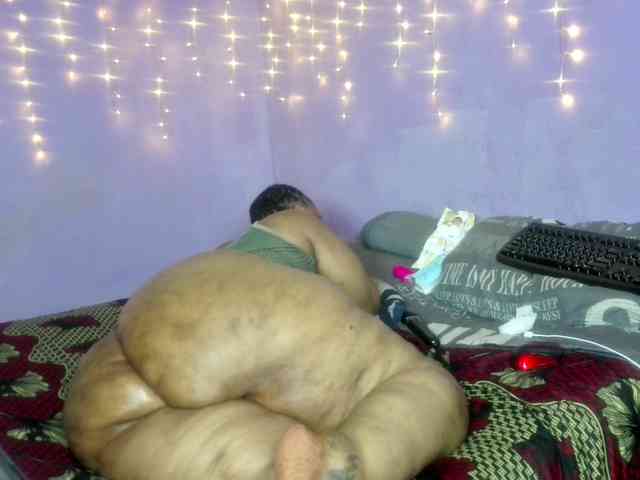 Big-Ass-Wilma webcam