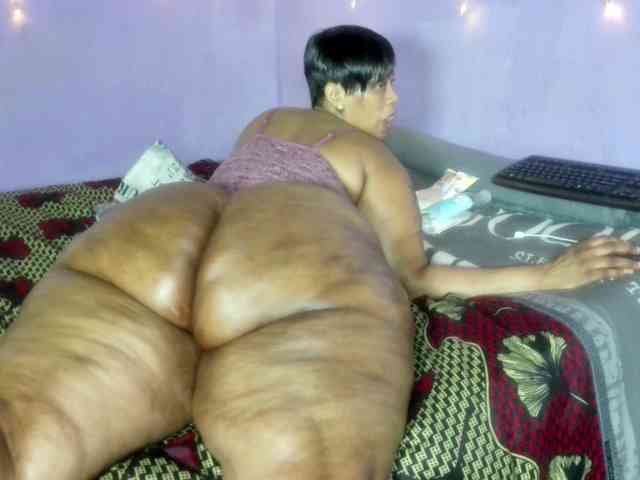 Big-Ass-Wilma webcam