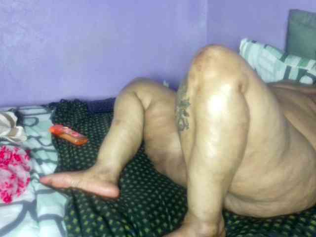 Big-Ass-Wilma webcam