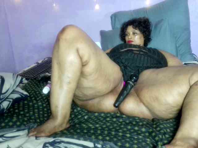 Big-Ass-Wilma webcam