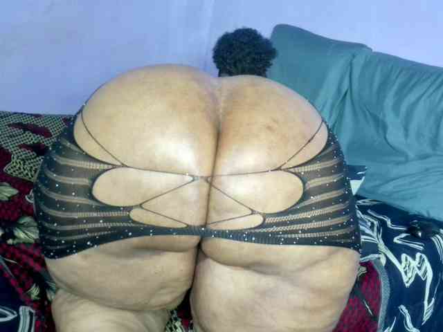 Big-Ass-Wilma webcam