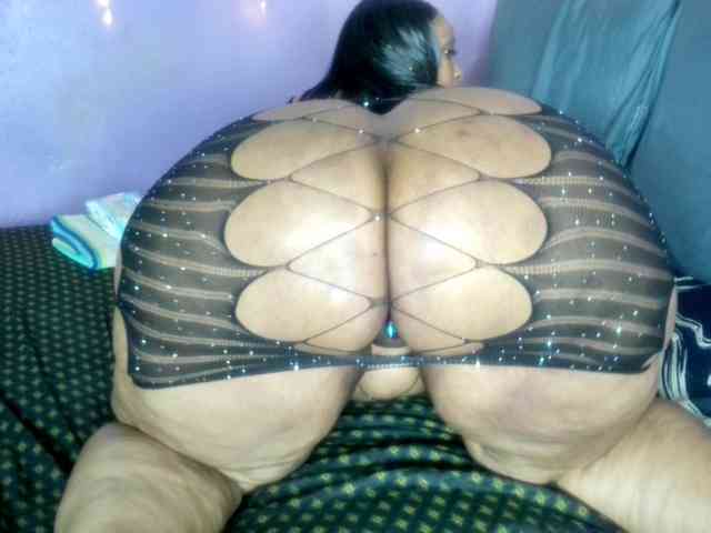 Big-Ass-Wilma webcam