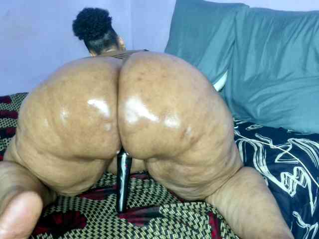 Big-Ass-Wilma webcam