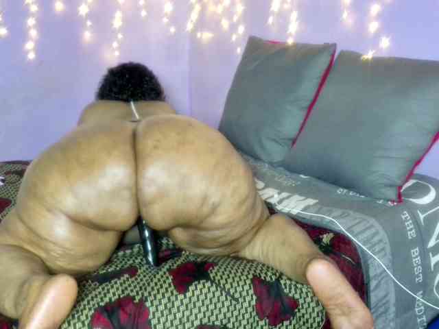 Big-Ass-Wilma webcam