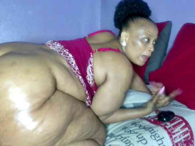 Big-Ass-Wilma webcam