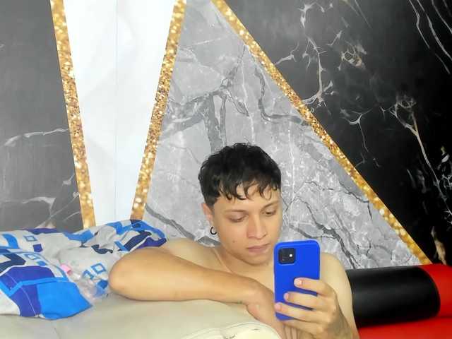 Sex chat gratuit in direct cu crazyfor-sex pe BongaCams