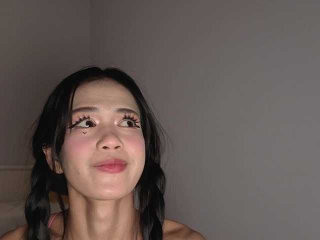 Miyah's BongaCams show and profile