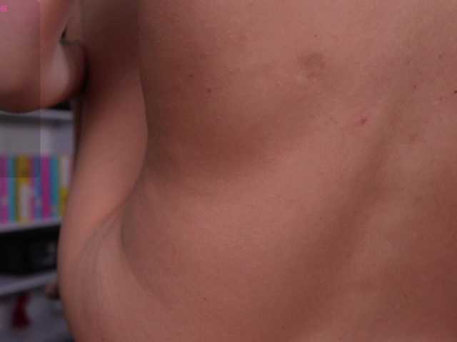 DaryaStars's BongaCams show and profile