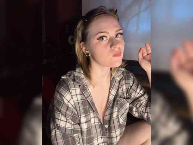 MrsAnna webcam