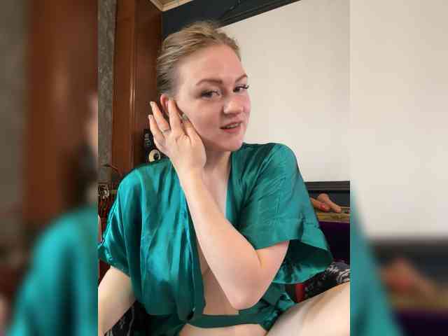 MrsAnna webcam