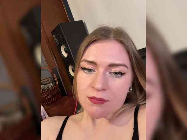 MrsAnna webcam