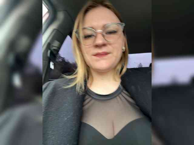 MrsAnna webcam