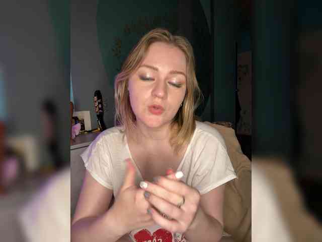 MrsAnna webcam