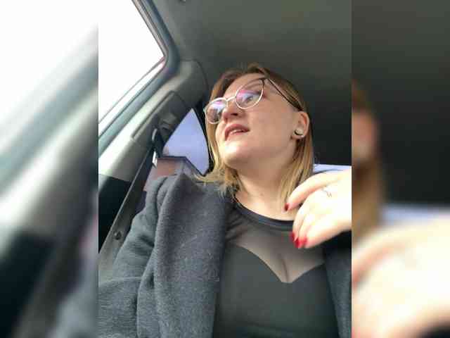 MrsAnna webcam