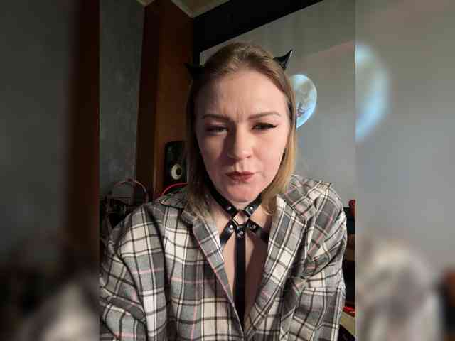 MrsAnna webcam