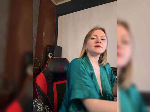 MrsAnna webcam