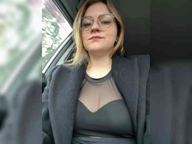 MrsAnna webcam