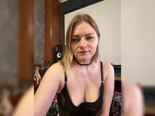 MrsAnna webcam