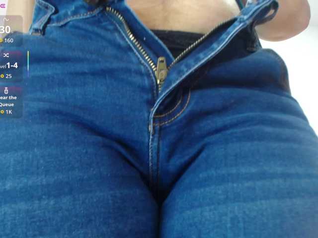 moxa-hot's BongaCams show and profile