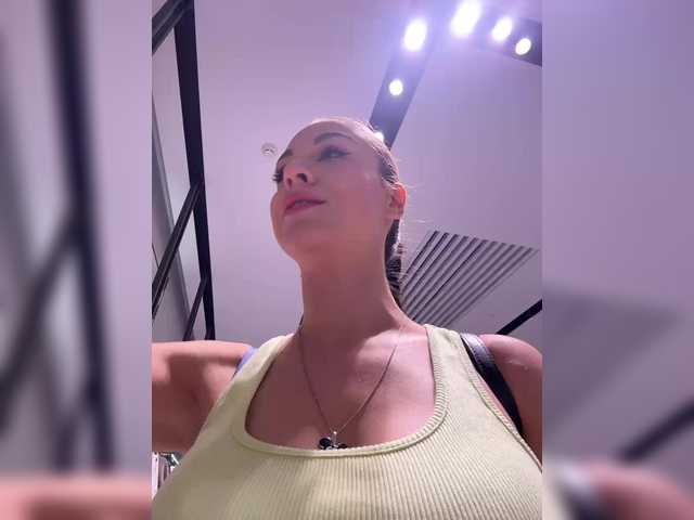 _Meggi_