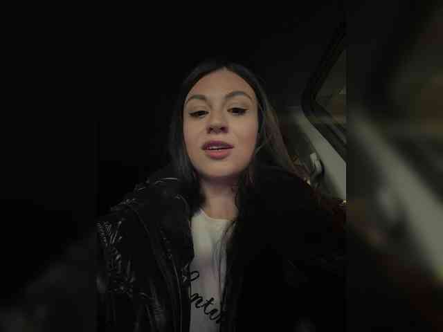 _Meggi_ webcam