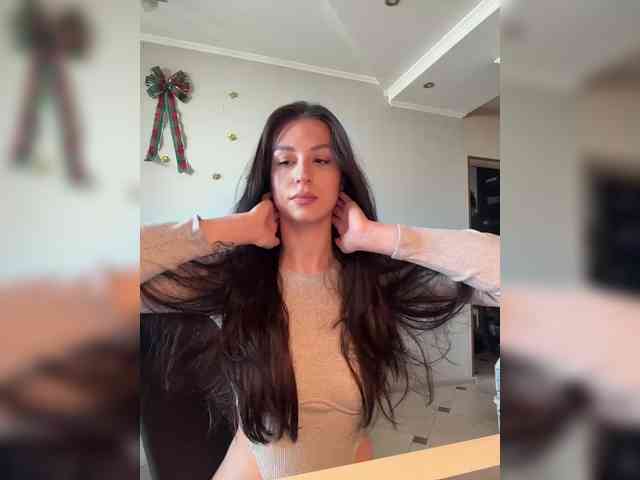_Meggi_ webcam