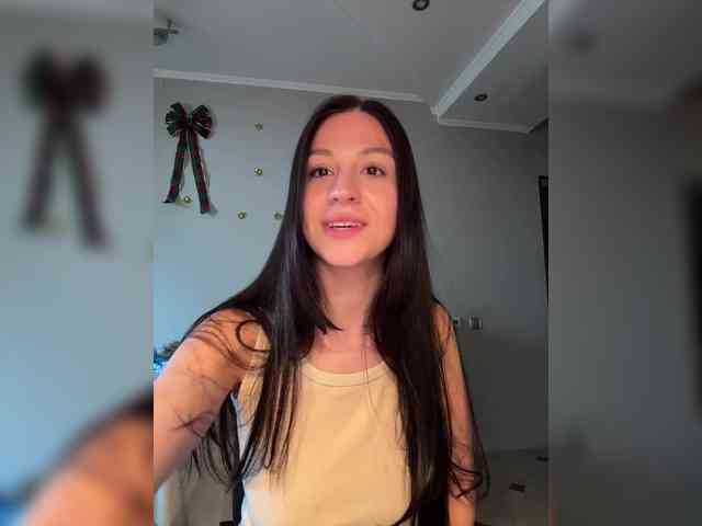 _Meggi_ webcam