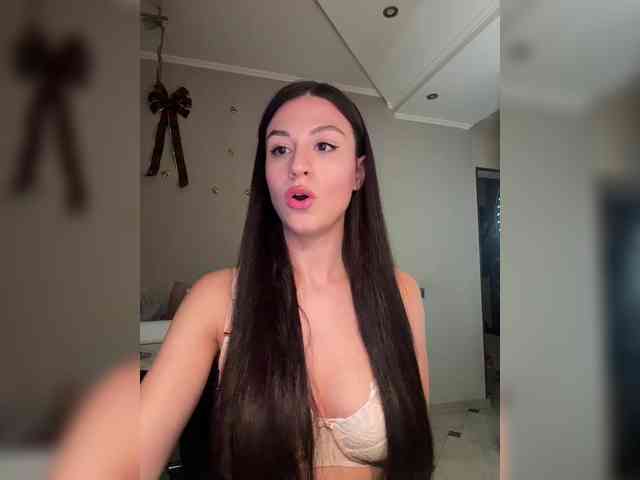 _Meggi_ webcam