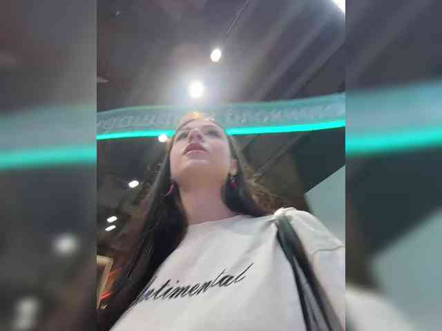 _Meggi_ webcam