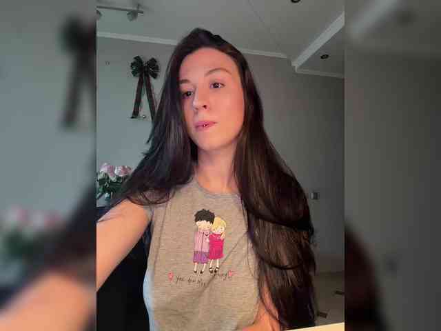 _Meggi_ webcam