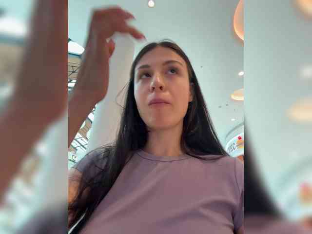 _Meggi_ webcam