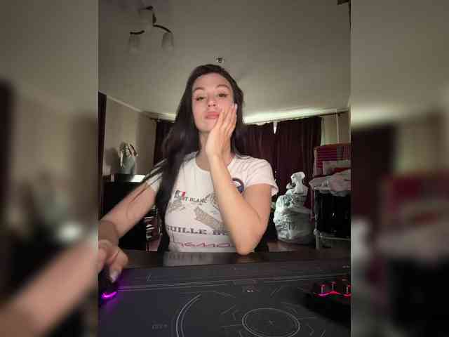 _Meggi_ webcam