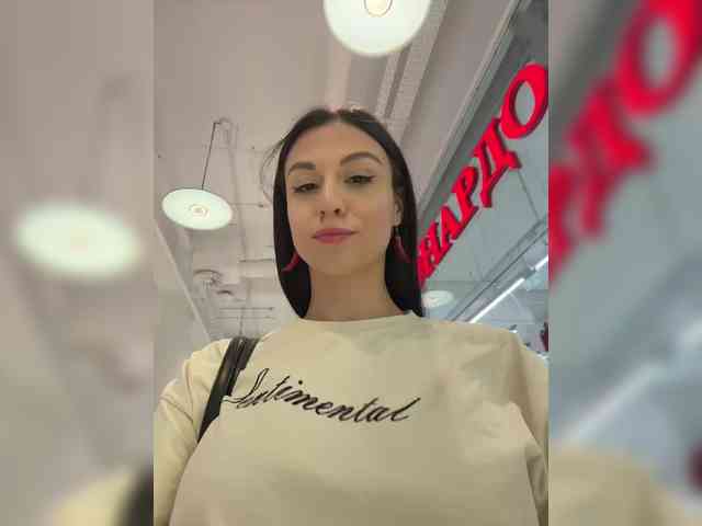 _Meggi_ webcam