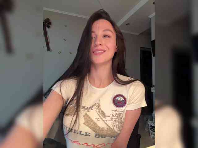 _Meggi_ webcam