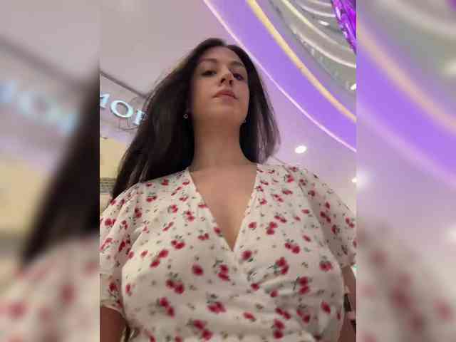 _Meggi_ webcam