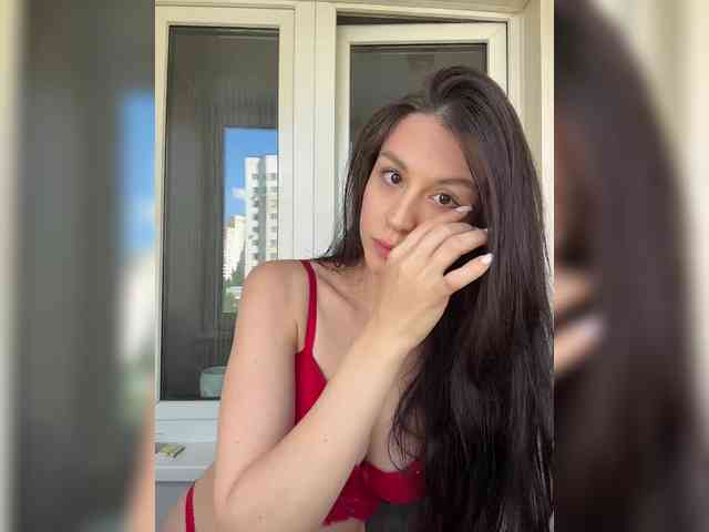 _Meggi_ webcam
