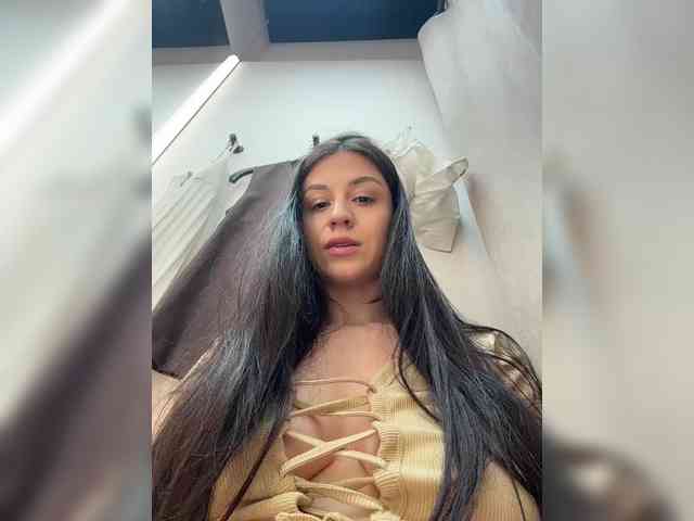 _Meggi_ webcam