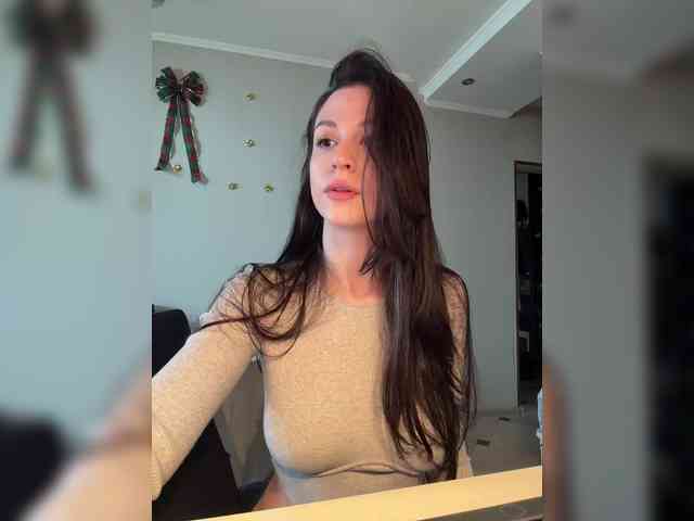 _Meggi_ webcam